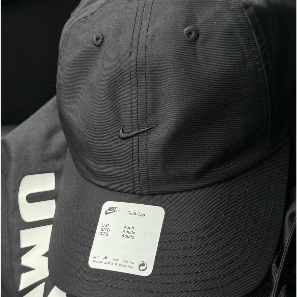 Nike Dri Fit Club Cap Green Swoosh Strapback Unisex Size S/M HF5045 010 SAMPLE